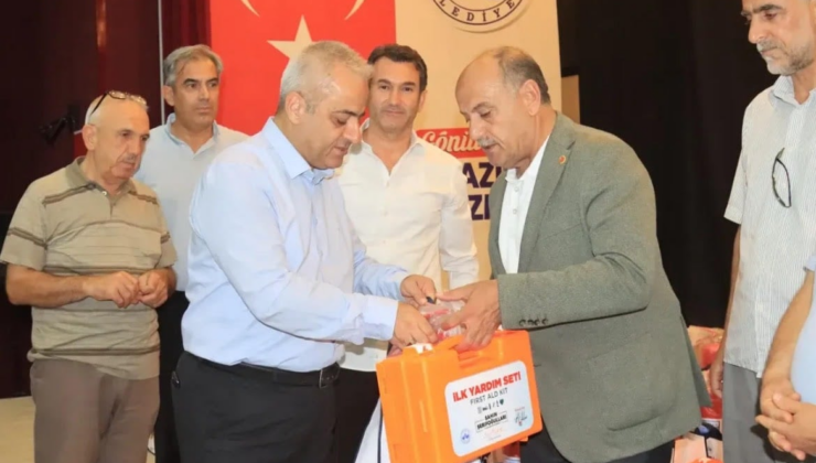 AKP’li belediyeden ‘yangın’ tedbiri: Muhtarlara yangın tüpü dağıtıldı