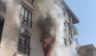 5 katlı binada yangın çıktı 2 kişi pencereden atladı!