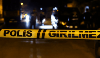 Aile dehşeti: Anne babasını bıçaklayarak öldürdü