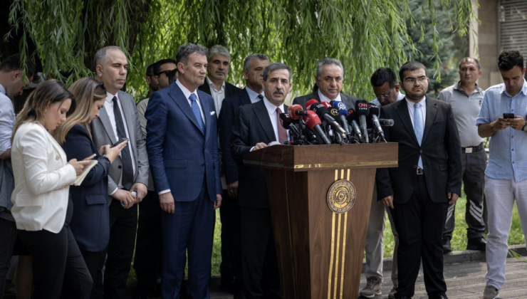 Memur ve emeklilerin gözü burada: Bakan Işıkhan'la görüşen sendikalardan toplu sözleşme açıklaması