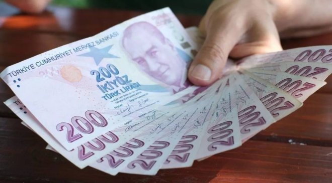 Merkez Bankası faizi indirdi, bankalar harekete geçti: 300 bin TL'nin aylık faiz getirisi ne kadar?