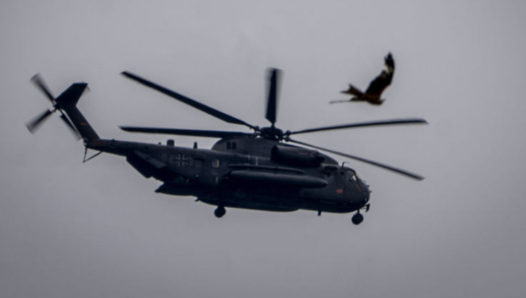 Almanya'da askeri helikopter düştü