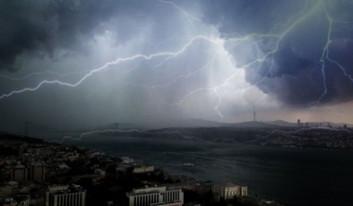 İstanbul'da sağanak yağmura saatler kaldı