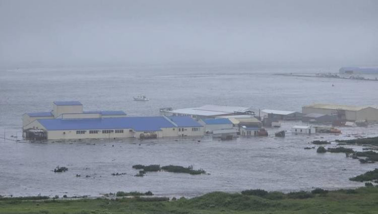 Rusya'nın doğusunda 8,8 büyüklüğünde deprem: Japonya, ABD, Rusya için tsunami uyarısı yapıldı! Rusya'da bir kent sular altında (Video)