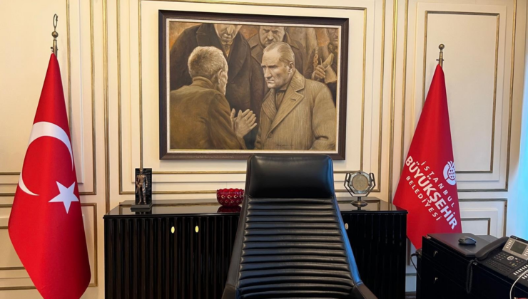 İmamoğlu'ndan çok tartışılan 'Atatürk posteri' için ilk açıklama!