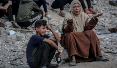 Soykırımcı İsrail, Gazze'de yardım bekleyenlere saldırmaya devam ediyor: 51 kişi hayatını kaybetti