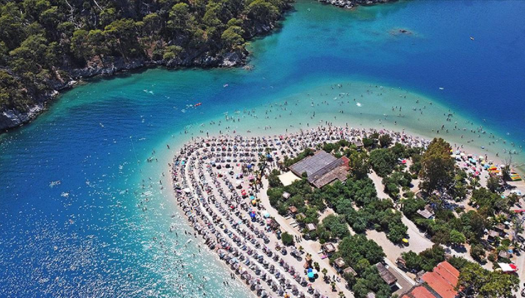 Turizmde 6 ayda 25,8 milyar dolar gelir elde edildi