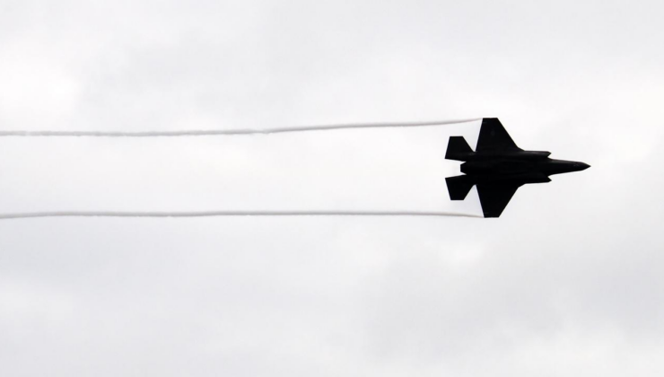 ABD'nin California eyaletinde donanmaya ait F35 savaş uçağı düştü