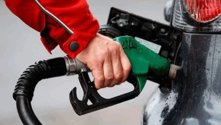 Akaryakıtta tabela değişiyor: Benzine ve motorine zam geliyor!