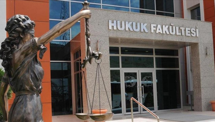 Bakan Tunç: Artık hukuk fakültelerine ilk 100 bin kabul edilecek
