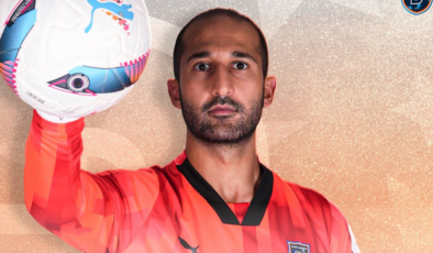 Volkan Babacan, 1 yıl daha Başakşehir'de!