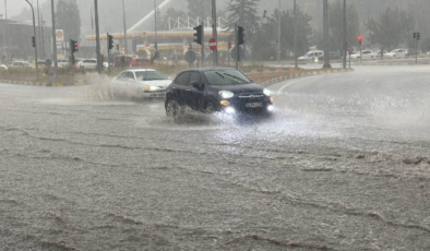 Meteoroloji'den 2 il için çok kuvvetli yağış uyarısı
