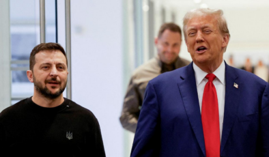 Zelenski: Trump ile çok önemli bir görüşme gerçekleştirdik