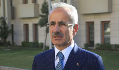 Bakan Uraloğlu: Şam Uluslararası Havalimanı'na ilk uçuş gerçekleşti