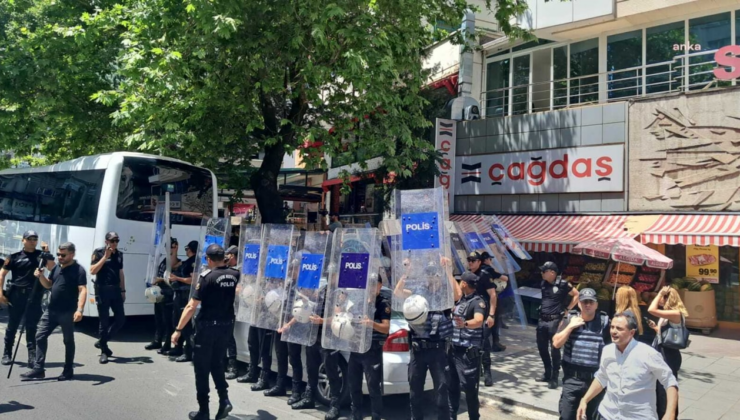 Özel sektör öğretmenlerine yürüyüş esnasında gözaltı