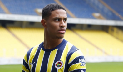 Fenerbahçe Oosterwolde ile uzatıyor! İşte sözleşme süresi