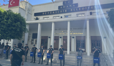 Son dakika… CHP'li belediyelere operasyon: Muhittin Böcek, Zeydan Karalar ve Abdurrahman Tutdere gözaltına alındı