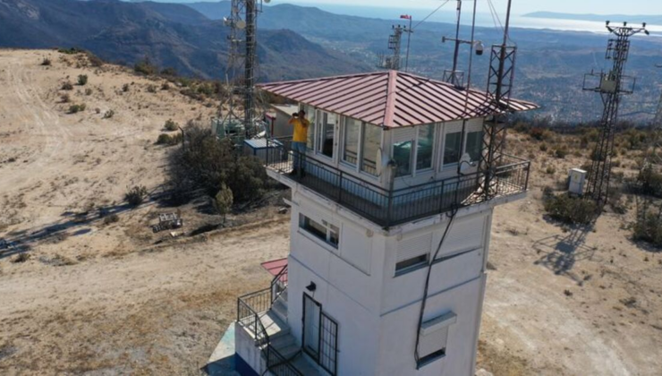 Ateş çemberinde kaldı, canı pahasına görevini bırakmadı