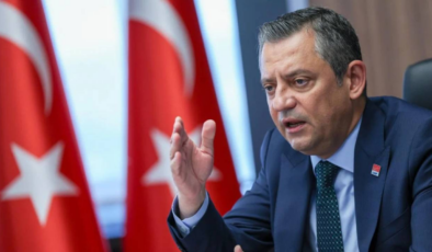 Peş peşe gözaltıların ardından CHP Genel Başkanı Özgür Özel'den ilk açıklama