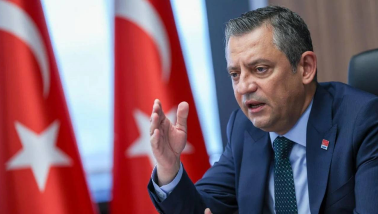 Peş peşe gözaltıların ardından CHP Genel Başkanı Özgür Özel'den ilk açıklama