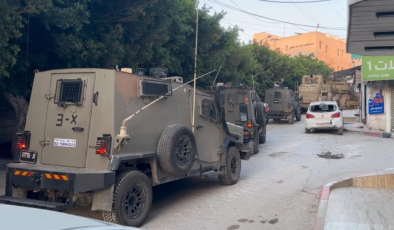 İşgalci İsrail ordusu Batı Şeria'da baskın ve gözaltı operasyonları yaptı