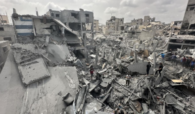 Soykırımcı İsrail'in Gazze'ye saldırılarında 61 Filistinli hayatını kaybetti