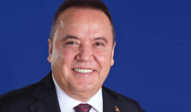 Muhittin Böcek: Başınızı öne eğdirecek hiçbir olayın içinde olmadım