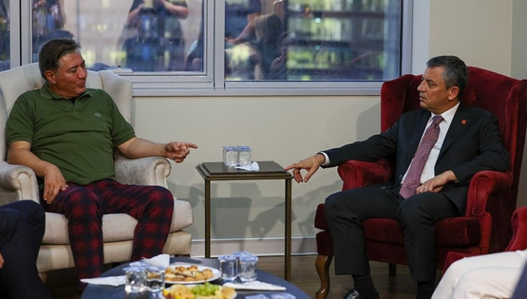 Özgür Özel, Murat Emir'i hastanede ziyaret etti