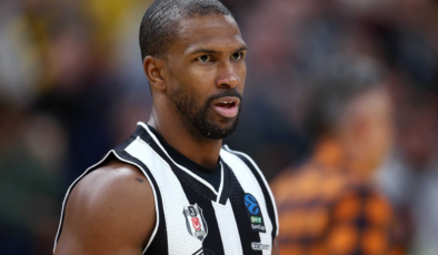 Beşiktaş'ta Derek Needham ile yollar ayrıldı
