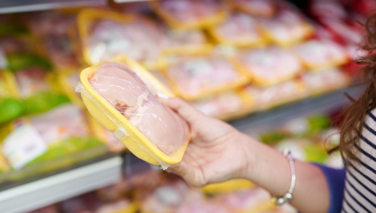 Ünlü market zinciri uyardı: Tavuk ürünü apar topar geri çağrılıyor