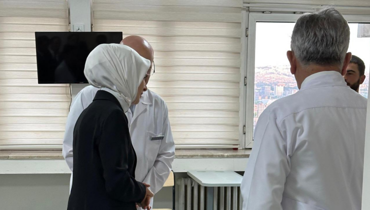 Bakan Göktaş, metan gazından zehirlenen askerleri hastanede ziyaret etti