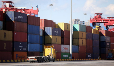 Türk lirasıyla dış ticaret 6 ayda 700 milyar lira ile rekor seviyeye ulaştı