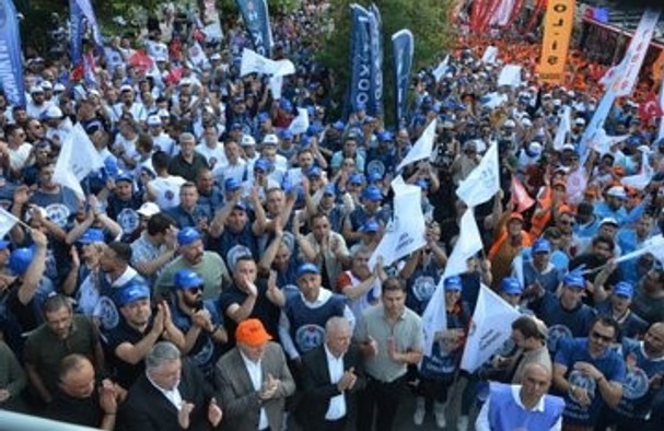 TÜRK-İŞ, kamu toplu iş sözleşmesi eylemlerine başladı