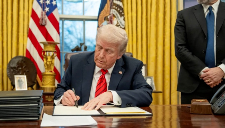 Trump, Suriye'ye yaptırımları sonlandıran başkanlık kararnamesini imzaladı