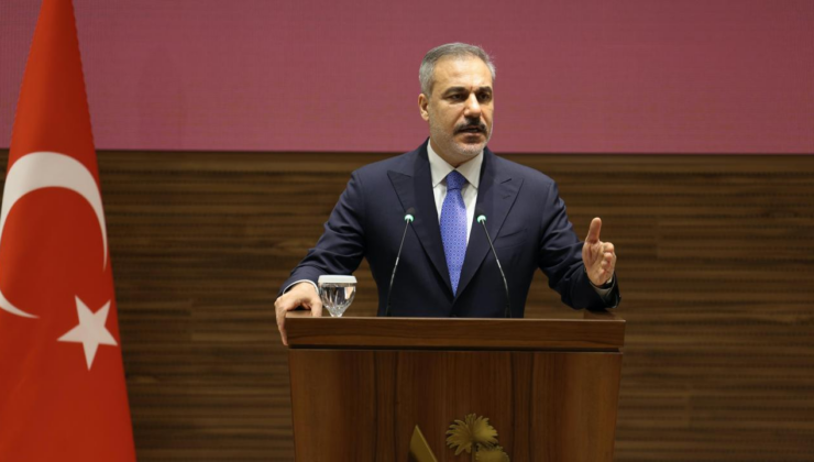 Bakan Fidan, İletişim Başkanı Duranı tebrik etti
