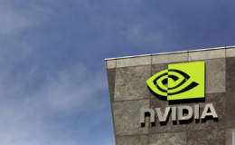 Nvidia, Apple ve Microsoftu geride bırakarak 4 trilyon dolarlık değere ulaşan ilk halka açık şirket oldu