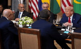 Trump'ın ana dili İngilizce olan başkana İngilizce övgüsü sosyal medyayı yıktı!