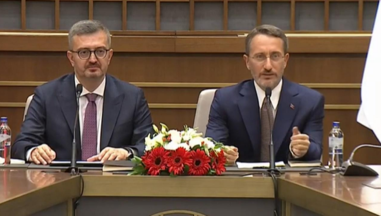 İletişim Başkanlığı'nda Fahrettin Altun görevini Burhanettin Duran'a devretti
