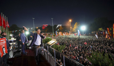 Özgür Özel: Erdoğan, bir vesikalık resme yenileceksin!