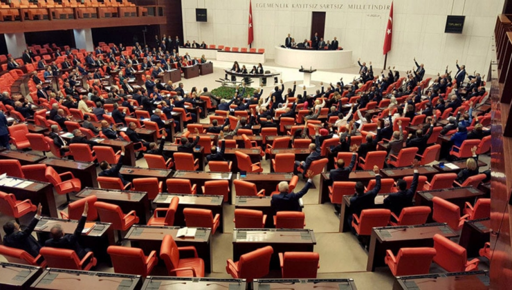 AKP ile DEM Parti arasında ipler gerildi