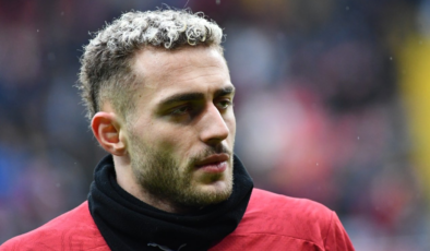 Barış Alper Yılmaz'dan kanser hastası çocuğa sürpriz