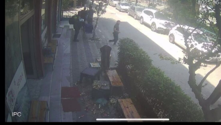 Kıraathaneye çöp yağdı!