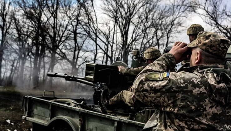 Rusya'dan Ukrayna'ya 26 seyir füzesi ve 597 insansız hava aracıyla saldırı