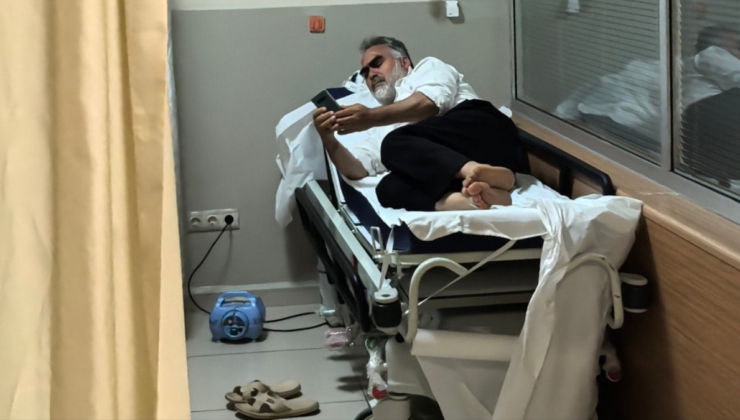 Bacağını ısıran yılanla hastaneye gitti