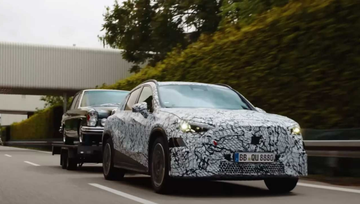 Mercedes’in yeni elektrikli otomobilinde gizemli detay! 65 yıl önceki tasarım geri geliyor.