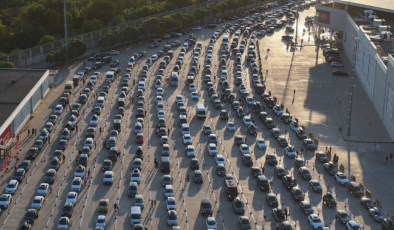 Akın akın geldiler! Kapıkule'de sezonun rekoru kırıldı