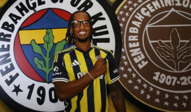 Fenerbahçe, İngiliz futbolcu Archie Brown'u kadrosuna kattı
