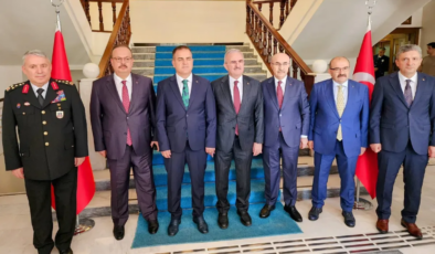 Hani bitmişti! Marmaris gecelerinde utandıran görüntüler