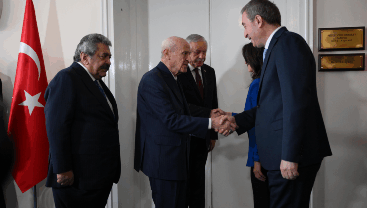 MHP'nin kilit isminden cezaevindeki CHP'li başkana övgü