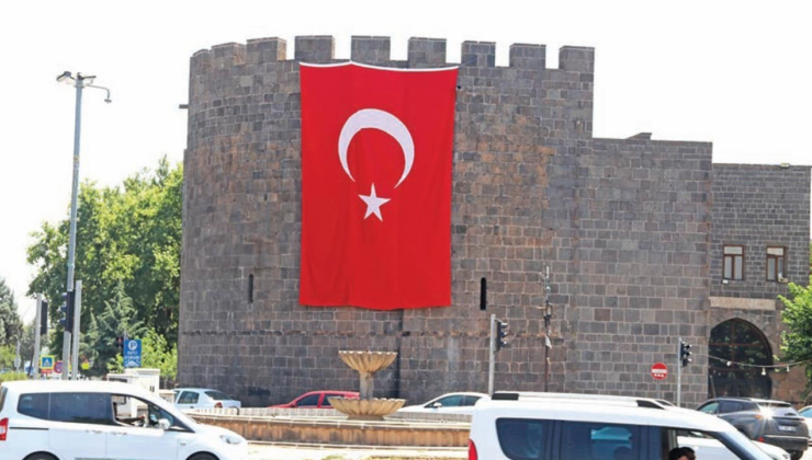 Cumhurbaşkanı Erdoğan bölge liderleri ile görüştü: “Terörsüz Türkiye” ile terör  bölgeden kalıcı olarak atılacak